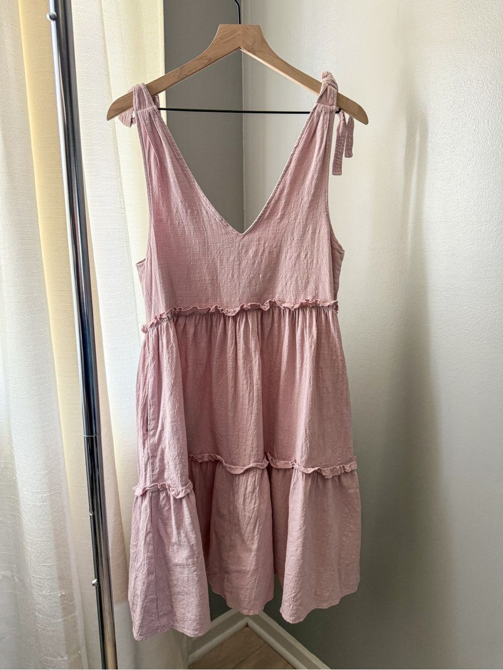 Petal & Pup Pink Tie Strap Tiered Shift Dress Size 6 - Picture 8 of 8